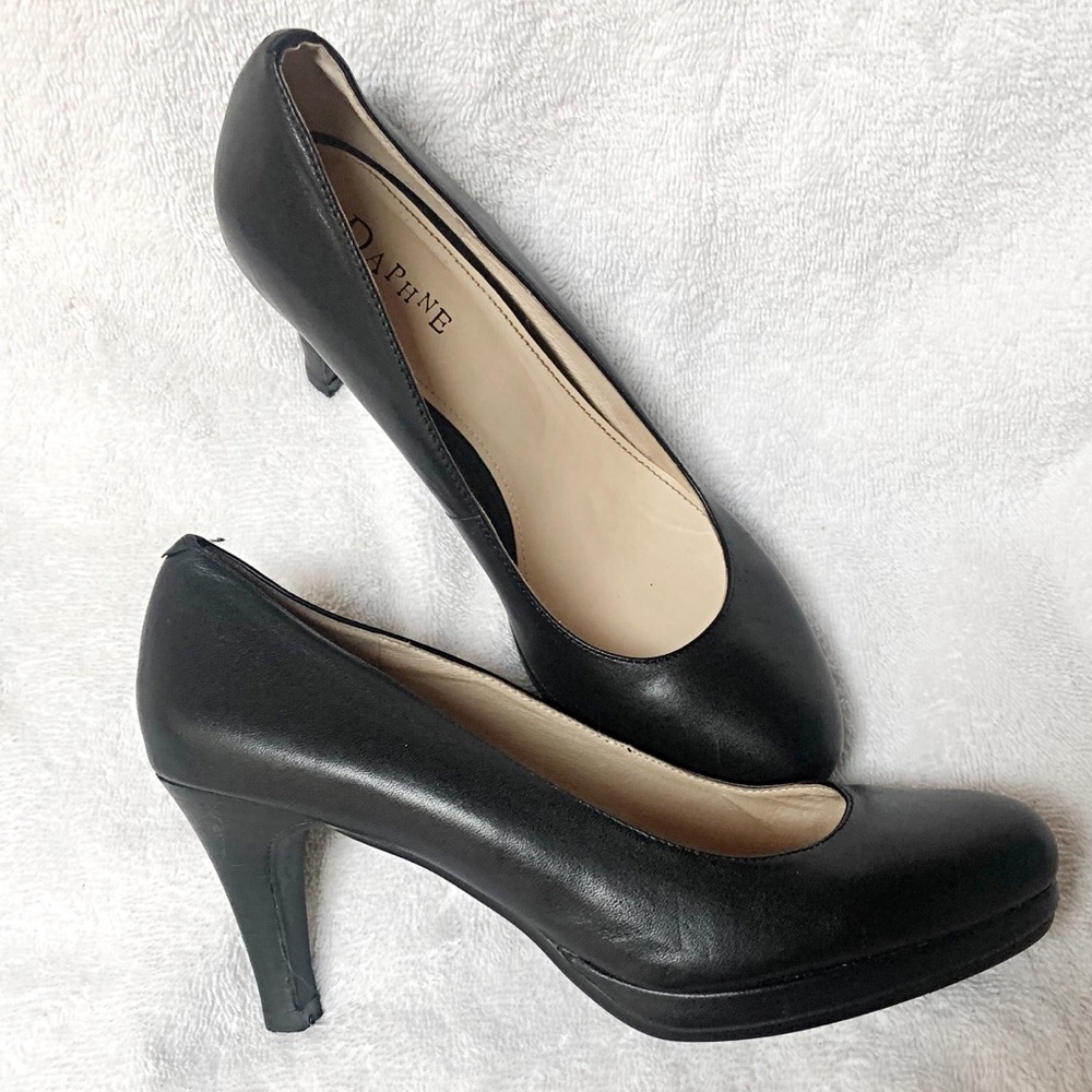 DAPHNE- Black Leather Pumps (See Photos) - Picture 5 of 12